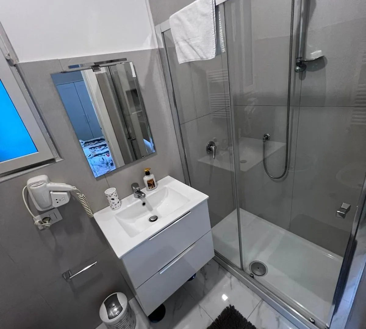 B&B San Gennaro in porta Napoli 0*,  Italia